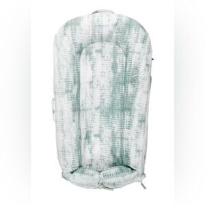 Dockatot Deluxe+ Dock with Marine Shibori Cover